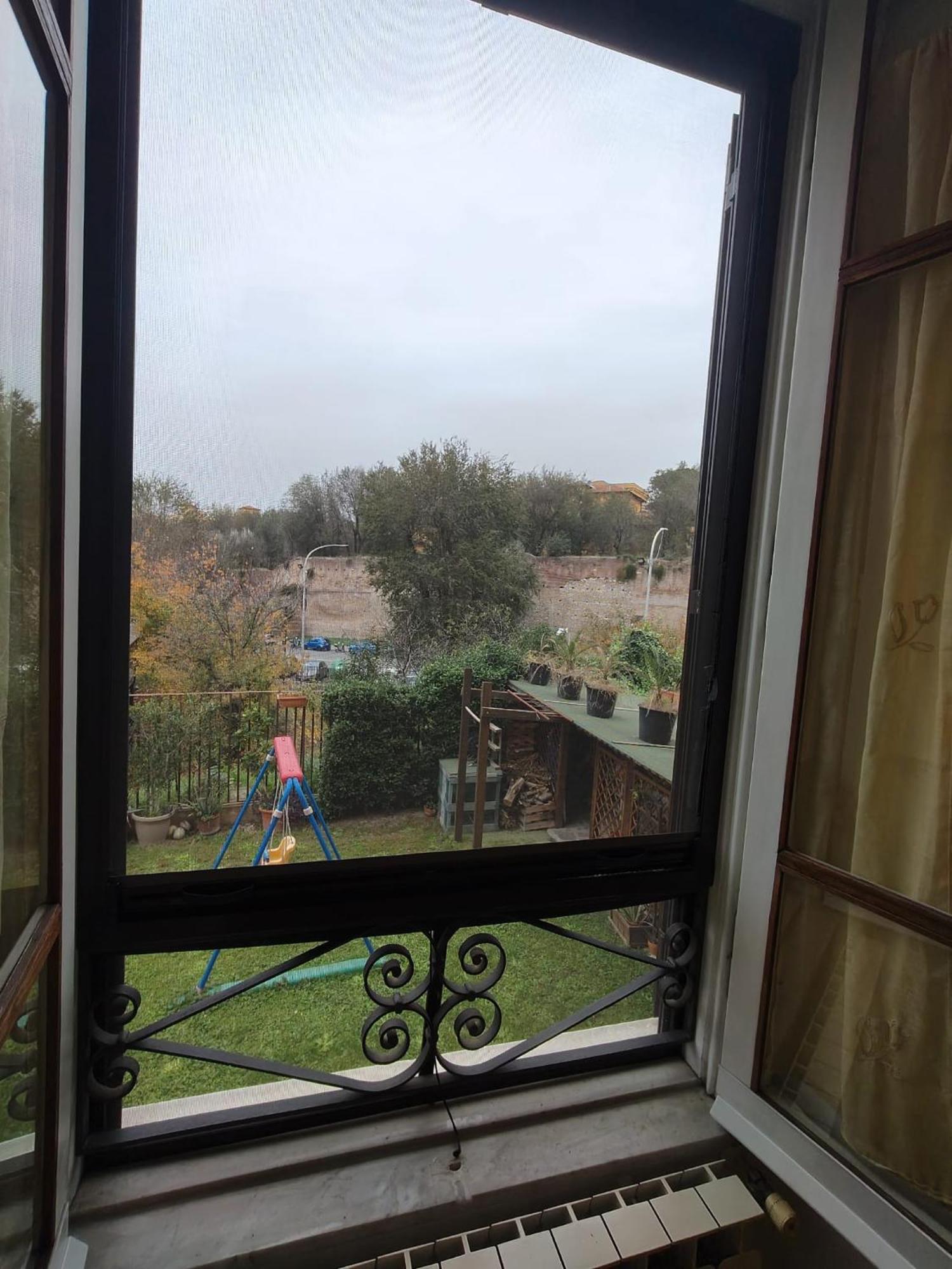 Piramide Gold Apartment